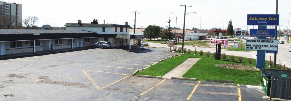 Fairway Inn & Suites Kitchener Exterior foto